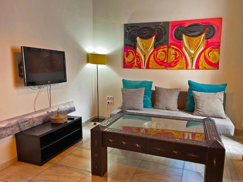Apartamento Vitoria. Jerez de la Frontera Bagian luar foto